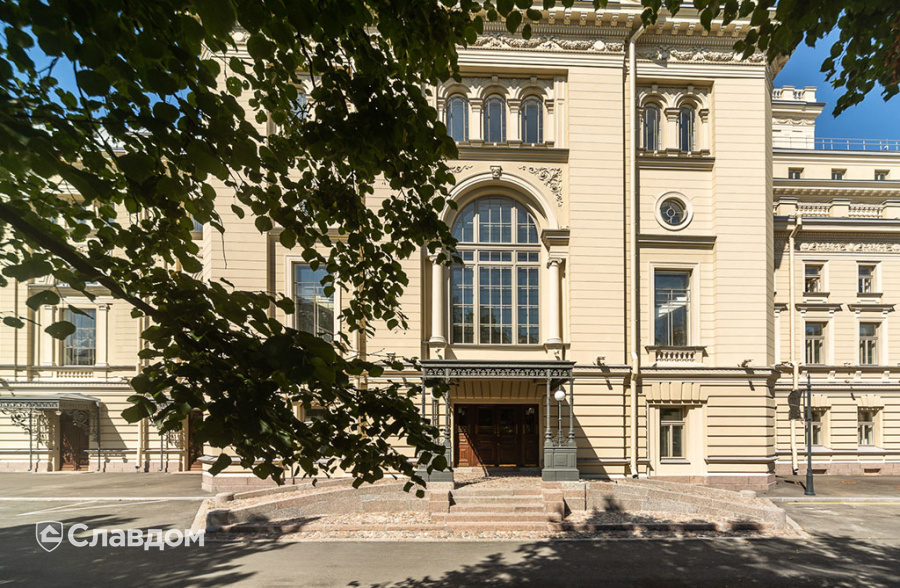 Консерватория им. Н.А. Римского-Корсакова на Театральной площади