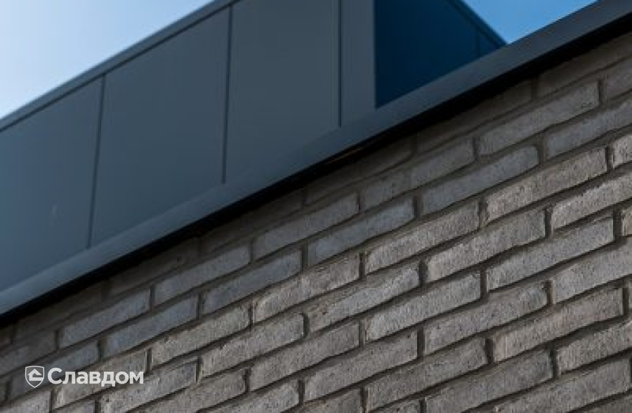 Культурный центр в Тервюрене с облицовкой кирпичом Terca Latero Basalto