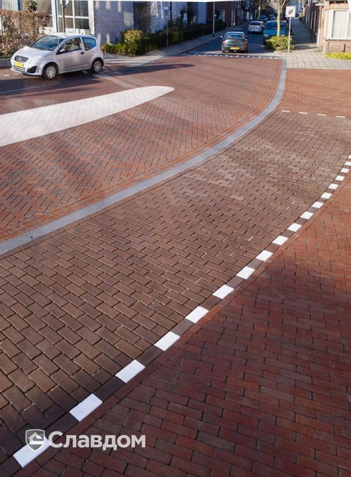 Центральная улица в Неде с применением брусчатки Penter Padova DF и Solane DF