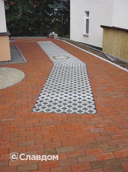 Территория частного дома с применением брусчатки Penter Westfalen