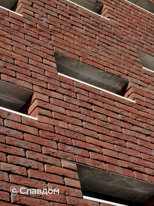 Общественное здание с облицовкой кирпичом Terca Blauwrood Genuanceerd