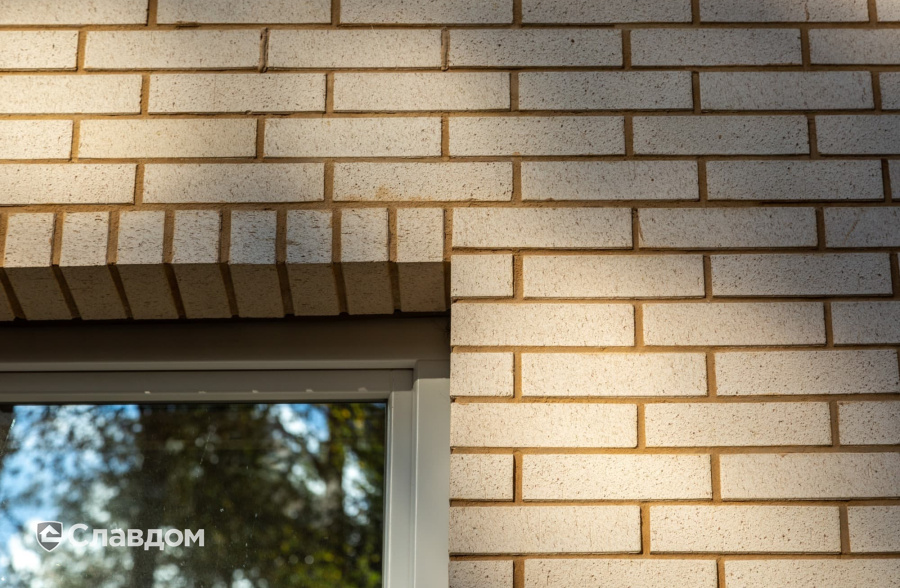 Частный дом в Ленинградской области с облицовкой кирпичом Terca 