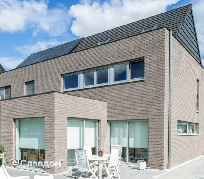 Двухэтажный дом с облицовкой кирпичом Terca Cromo