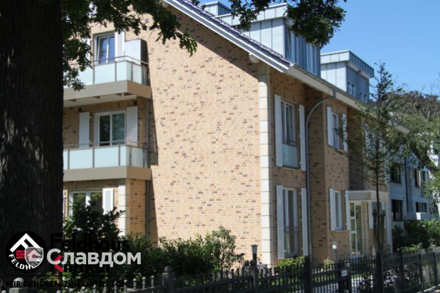 Жилой дом с облицовкой кирпичом Feldhaus Klinker K688 sintra sabioso