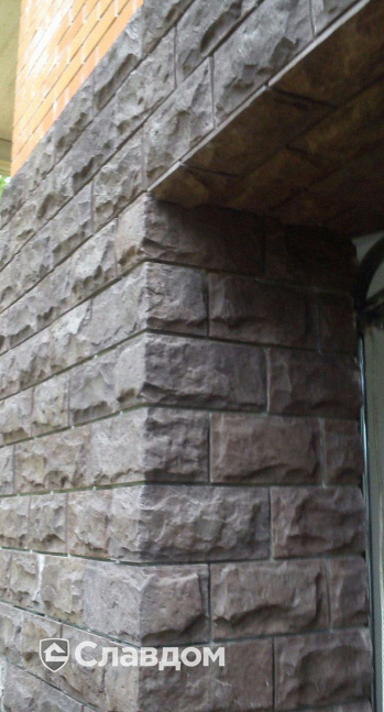 Двухэтажный загородный дом с облицовкой REDSTONE Тулон 82 TN-82/R