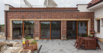 Частный дом с использованием керамического кирпича ENGELS HANDFORM Koper Roodbont