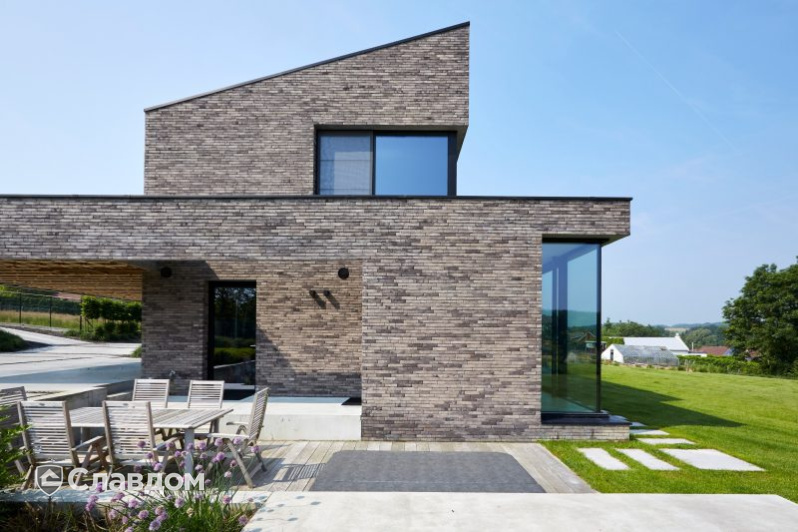 Частный дом в Хюльденберге с облицовкой кирпичом Terca Iluzo Grijs-zwart