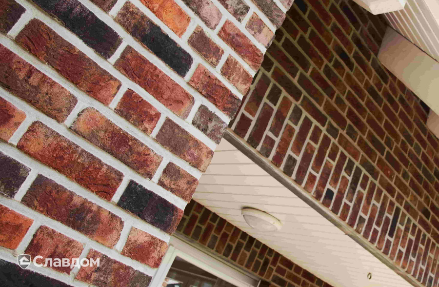 Частный дом с облицовкой кирпичом ручной формовки MUHR Nr 13 Friesland