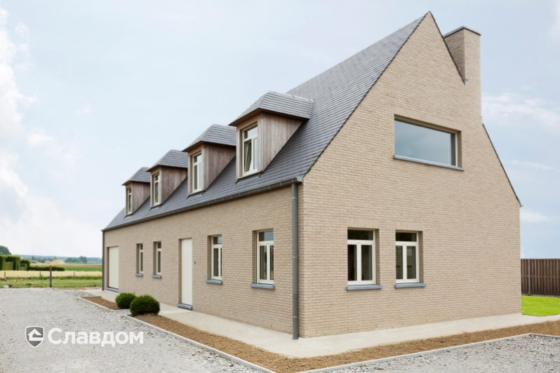 Частный дом с облицовкой кирпичом Terca Prata