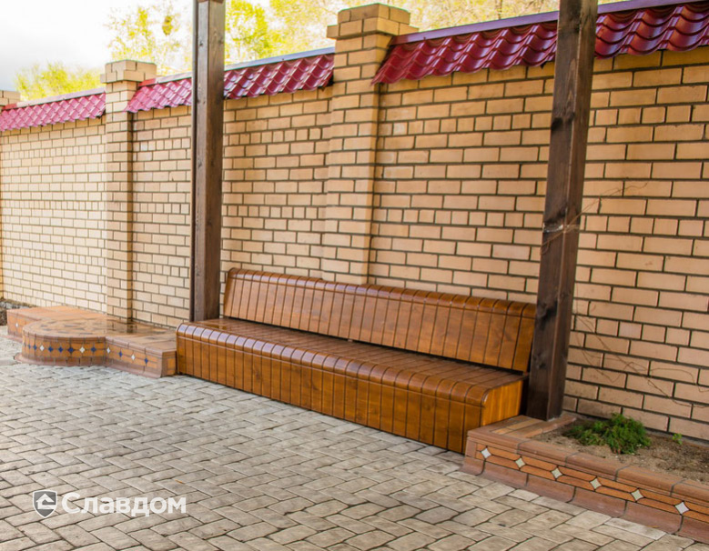 Входные группы офисного здания с применением ступеней Terraklinker (Gres de breda)