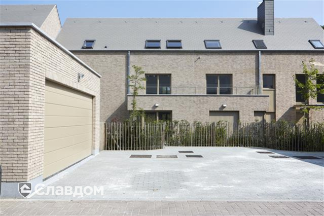 Двухэтажный частный дом с облицовкой кирпичом Terca Prata Genuanceerd