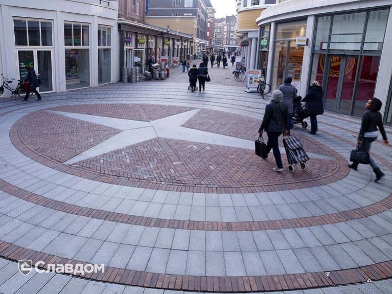 Пешеходная зона в Амстердаме с применением брусчатки Penter Rosa Wasserstrich DF