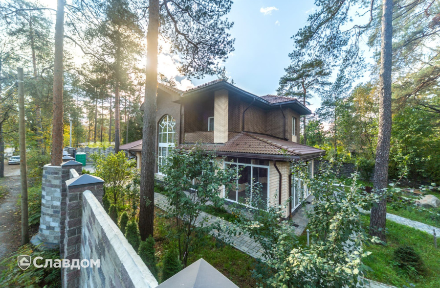 Частный дом в Ленинградской области с облицовкой кирпичом Terca 