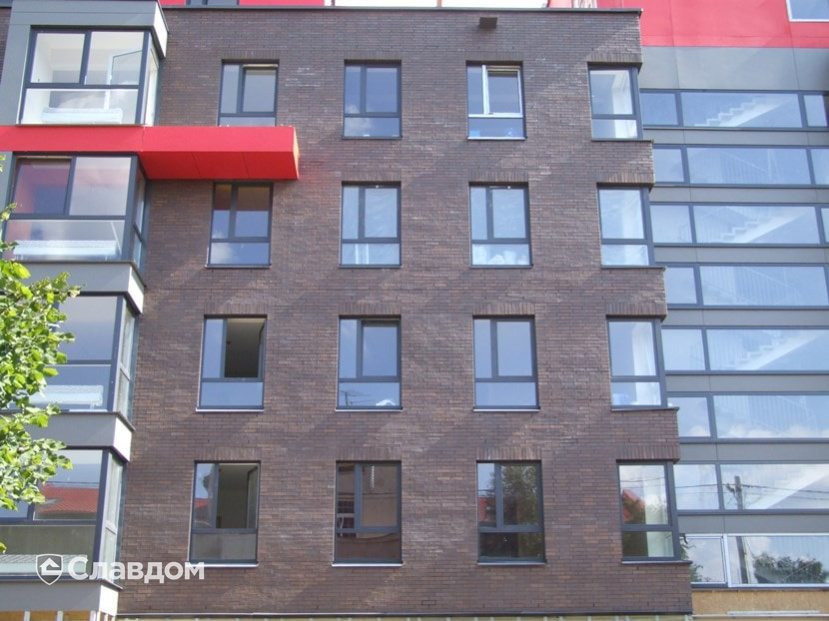 Жилой комплекс с облицовкой кирпичом Terca Terra гладкий