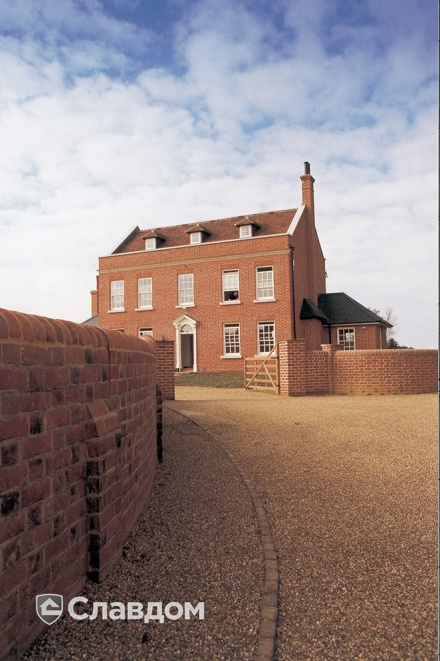 Двухэтажный коттедж с облицовкой кирпичом Terca Olde Chelford