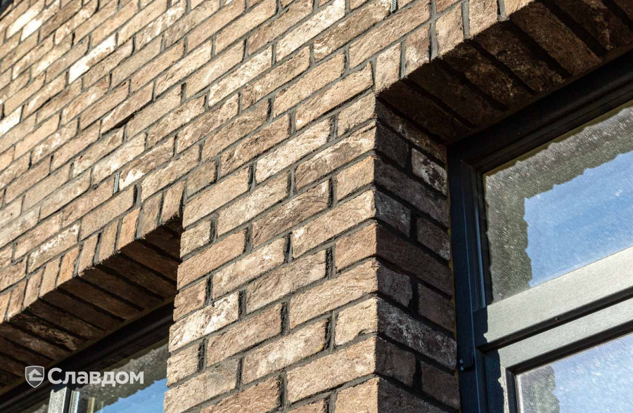 Частный дом с облицовкой из кирпича Тандем Данилово
