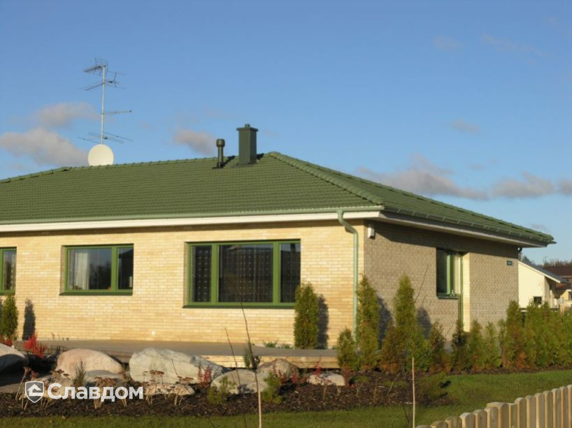 Жилой дом с облицовкой кирпичом Terca Safari шероховатый