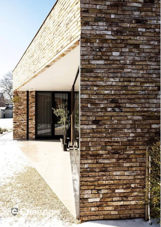 Дом в Бельгии с облицовкой кирпичом ENGELS HANDFORM Barnsteen