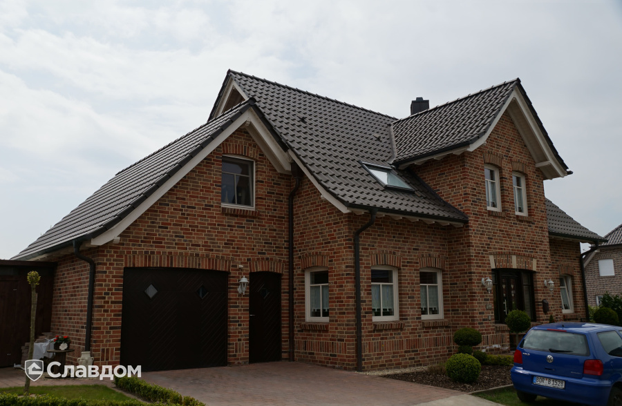 Загородный дом с облицовкой плиткой Westerwaelder Klinker MONTANA WK75 Gelderland