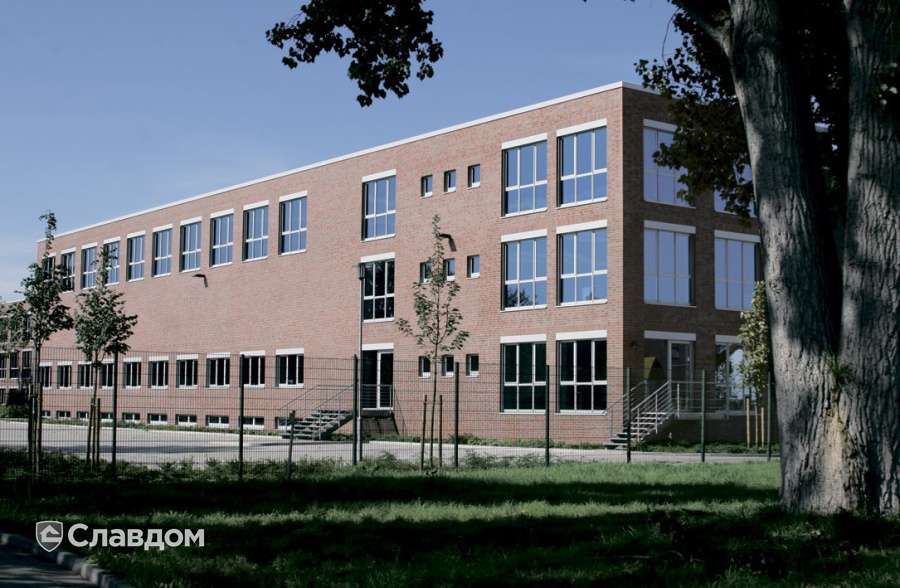 Здание общественного центра с облицовкой кирпичом Roben Canberra