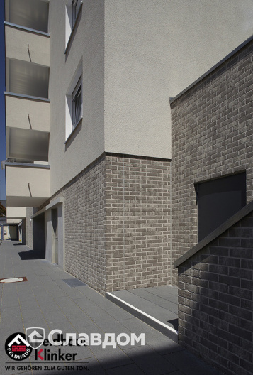 Малоэтажный жилой дом с облицовкой кирпичом Feldhaus Klinker 682 sintra argo blanco