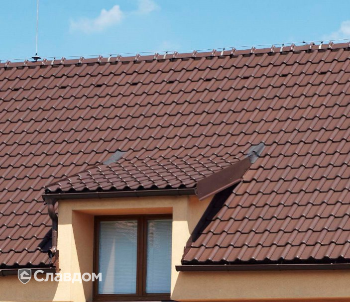 Таунхаус с черепицей TONDACH Samba 11 brown engobe