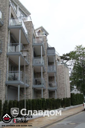 Жилой дом с облицовкой кирпичом Feldhaus Klinker 682  sintra argo blanco