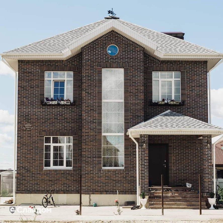 Дом с использованием кирпича Пятый элемент Мюнхен