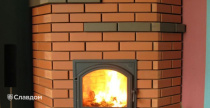 Печь с применением облицовочного кирпича Lode Brunis+Janka