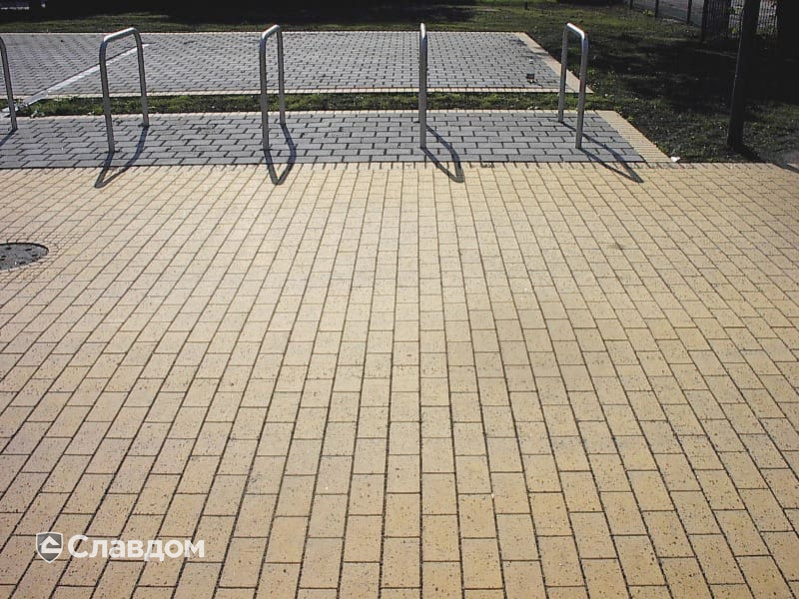 Парковка с применением брусчатки Penter Markisch