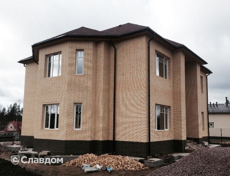 Частный коттедж c облицовкой кирпичом Terca Rosso