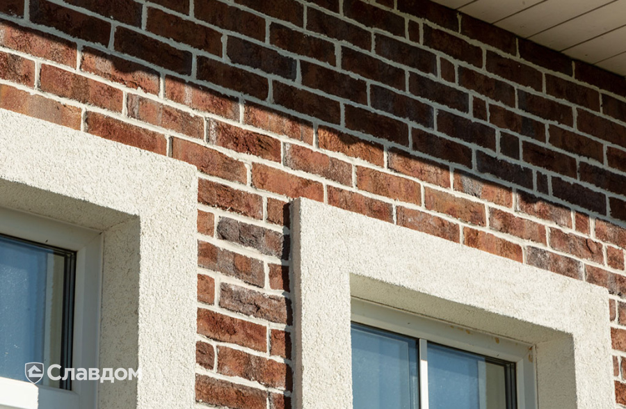 Частный дом с облицовкой плиткой Roben Formback Buntgeflammt