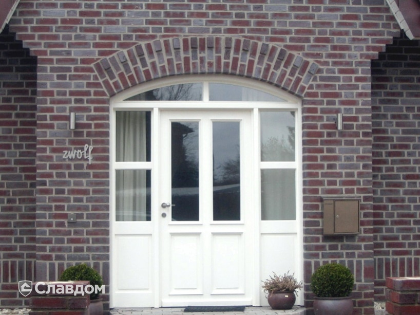 Дом с мансардой с облицовкой кирпичом Terca HKS Bunt