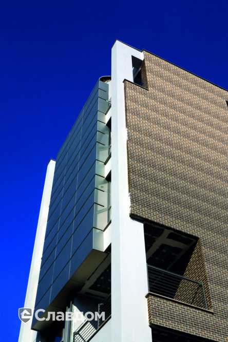 Частный дом с применением облицовочной плитки Lode Sofia 15.755100W