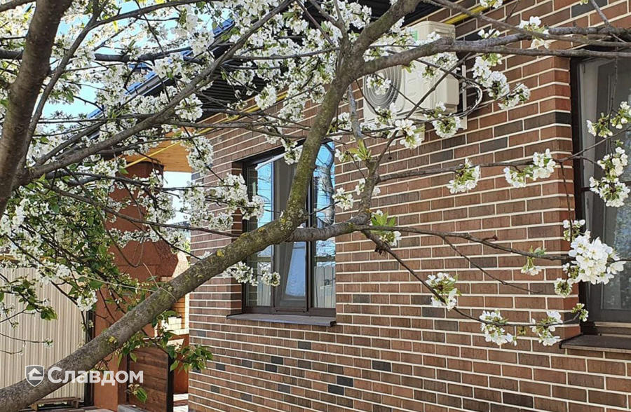 Дом с облицовкой из кирпича Славянский КЗ Верона-Кроста