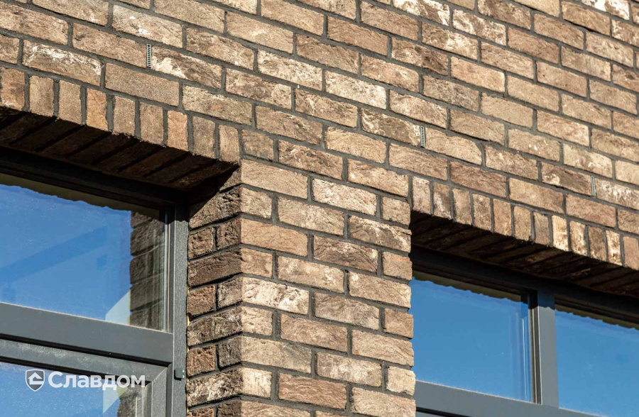 Частный дом с облицовкой из кирпича Тандем Данилово