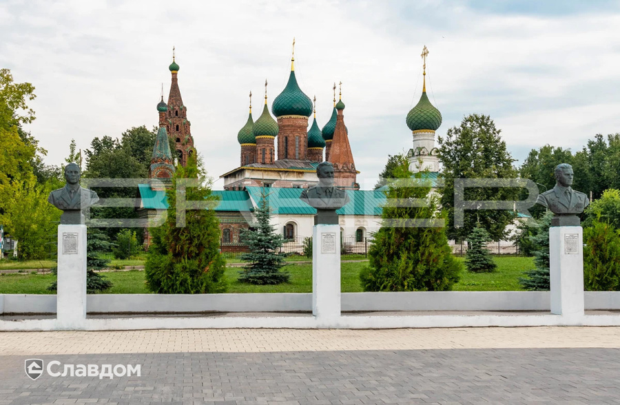 Памятник военным финансистам