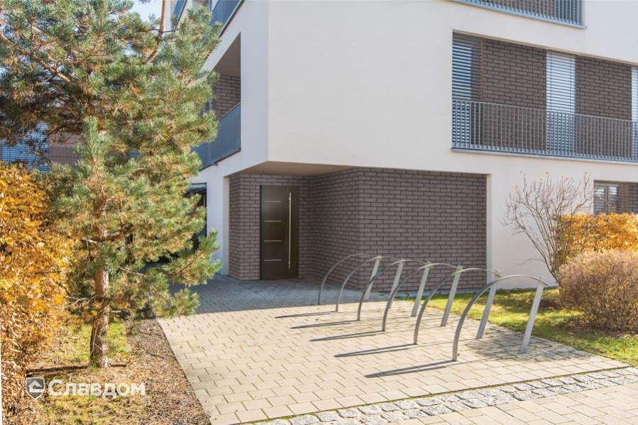 Малоэтажный жилой дом с облицовкой фасадной клинкерной плиткой King Klinker Old Castle HF47 Platinum skies