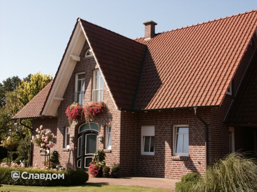 Одноэтажный коттедж с облицовкой кирпичом Terca HKS Bunt