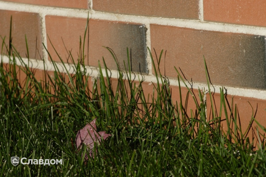 Коттеджный поселок "Солнечный берег" с облицовкой кирпичом Terca Red Flame гладкий