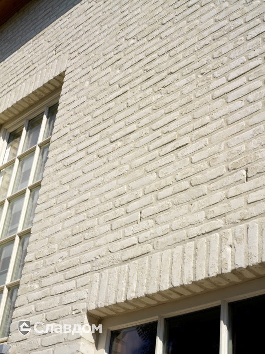 Частный дом с облицовкой кирпичом Terca Duifwit