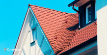 Жилой дом с бассейном с крышей из черепицы Creaton Biber Klassik Naturrot