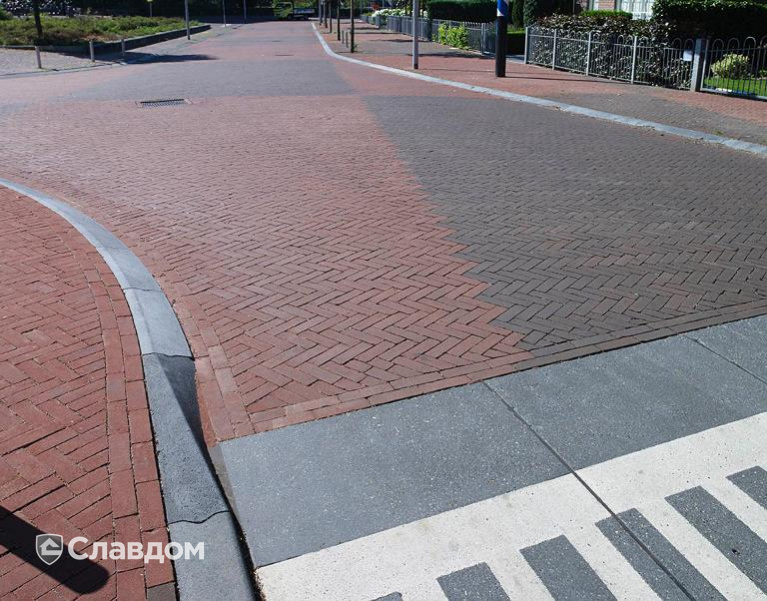 Улица в Харденберге с применением брусчатки Penter Paviona DF и Omber DF