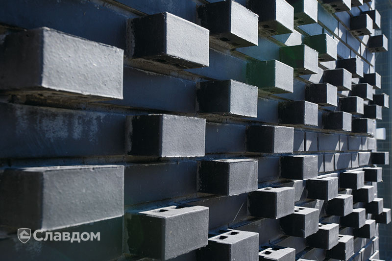 Офисное здание с облицовкой кирпичом Roben Faro Schwarz nuanciert