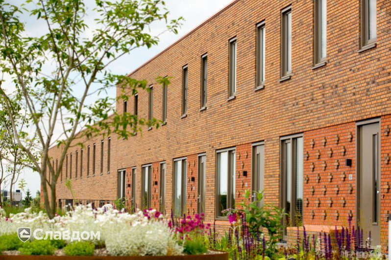 Частный дом с облицовкой кирпичом Terca York Multi Gesinterd