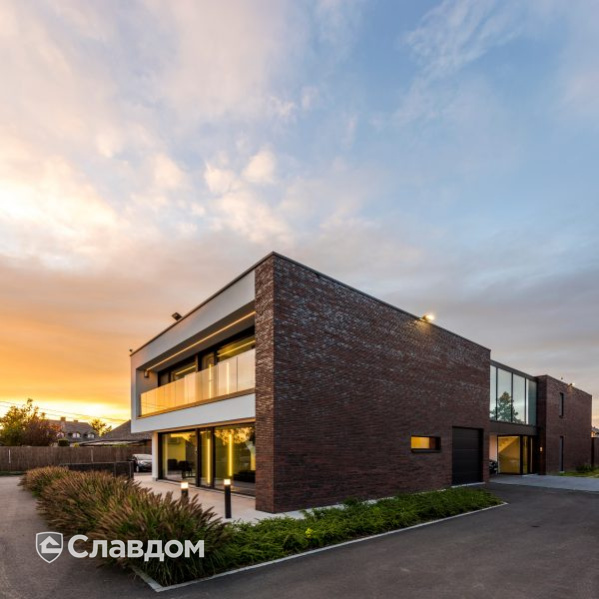 Частный дом в Эдегеме с облицовкой кирпичом Terca Wasserstrich Special E1