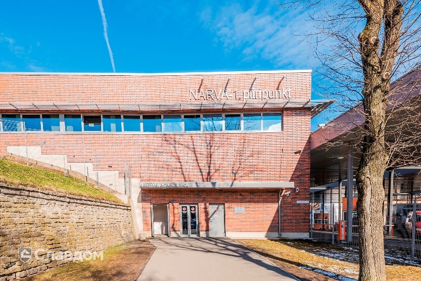 Погранично-пропускной пункт в г.Нарва с облицовкой кирпичом Terca Red Flame гладкий
