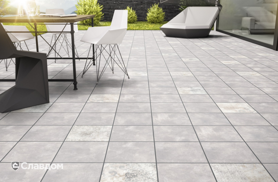Частный дом с клинкерной напольной плиткой Selected 980 grau 30x30 decor