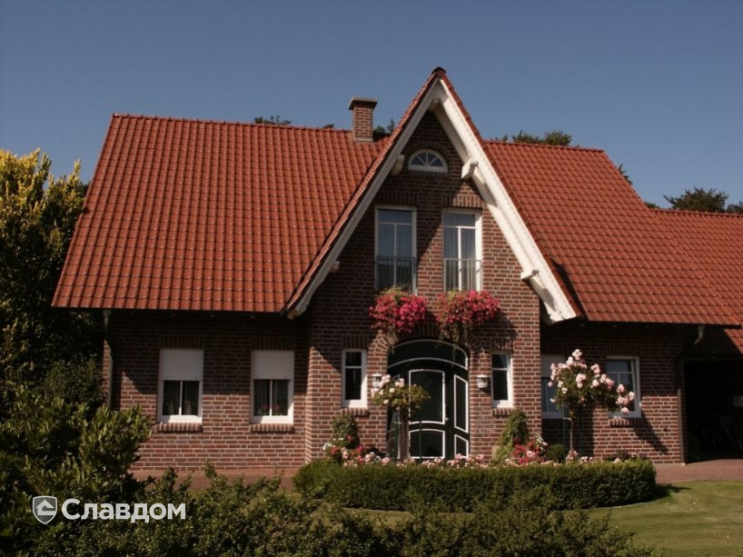 Одноэтажный коттедж с облицовкой кирпичом Terca HKS Bunt