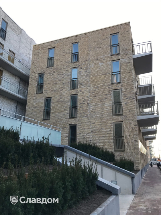 Многоэтажный дом с применением керамического кирпича ENGELS HANDFORM Tanganyika